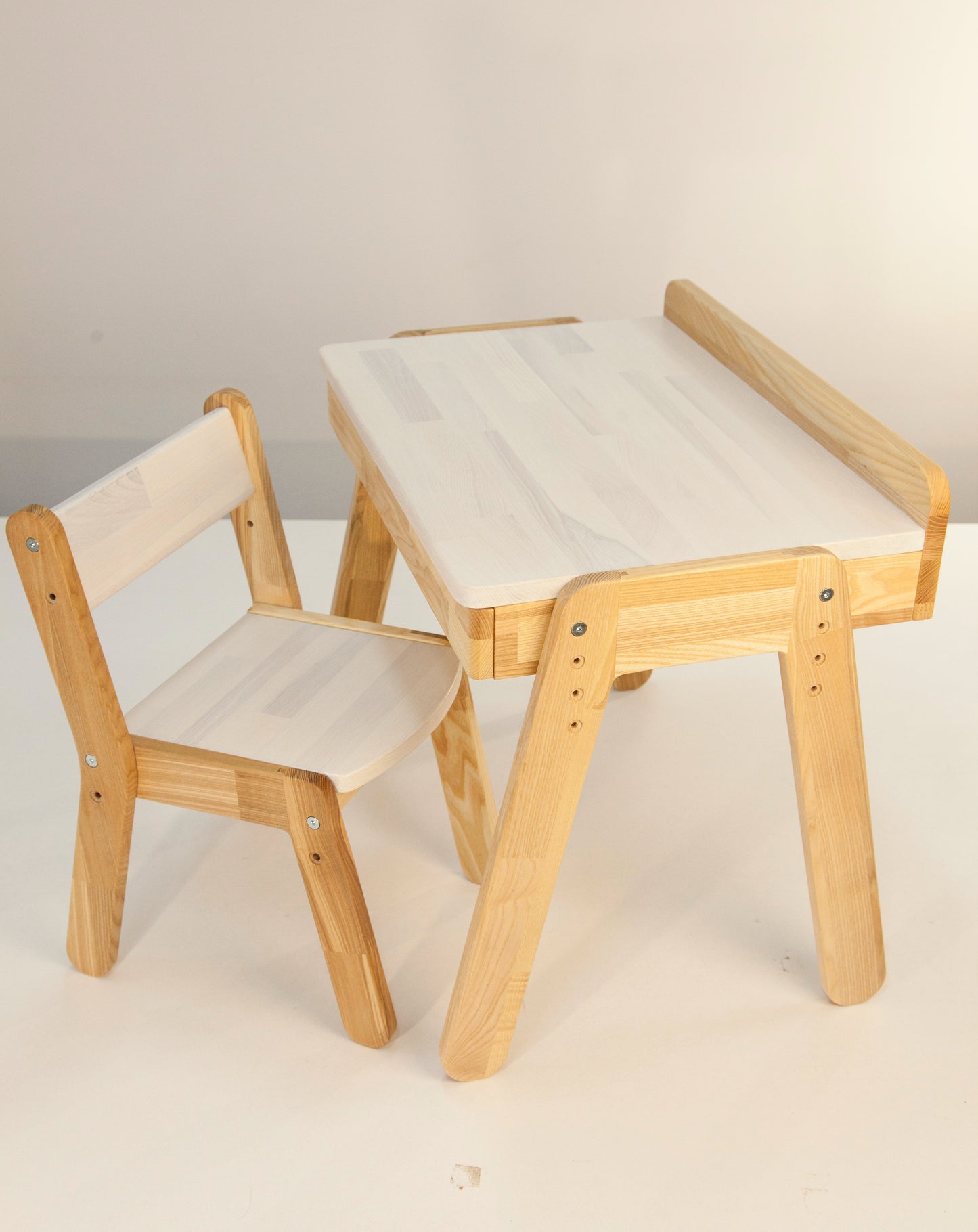 Ensemble bureau et chaise "Tomy" ODEAS