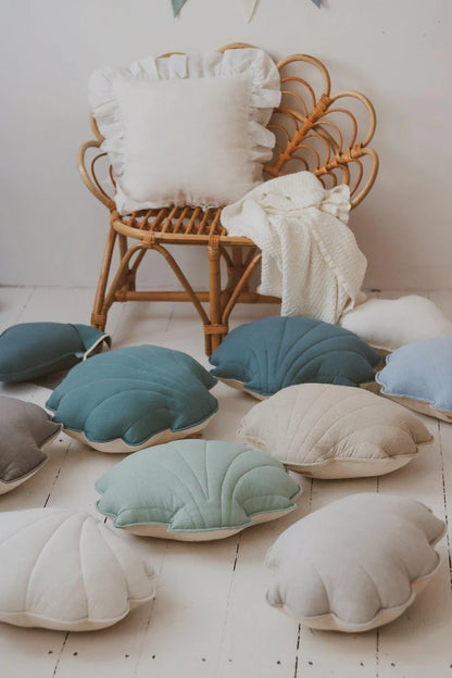 MOIMILI linen “shell” cushion