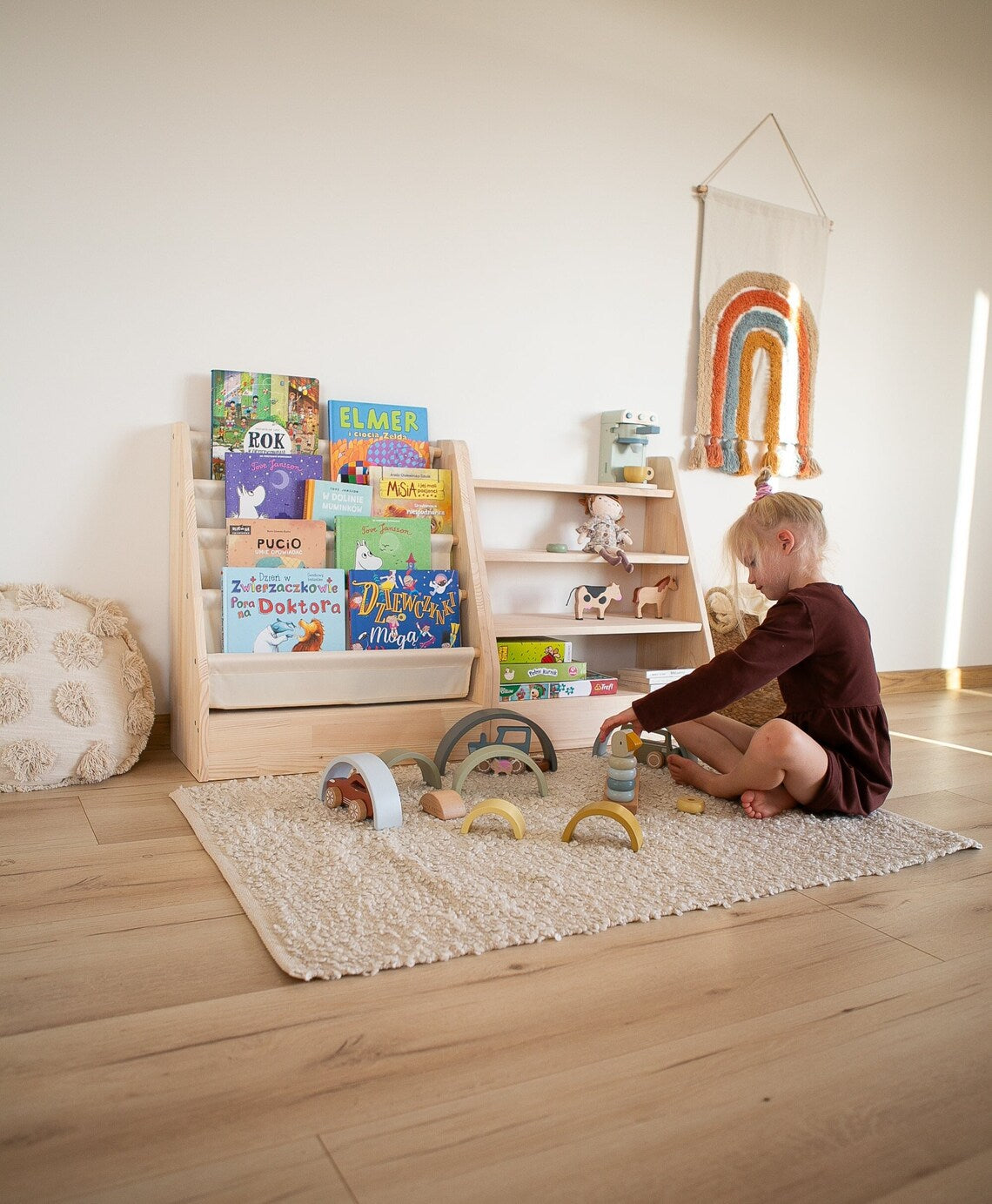 ANANAS Montessori boekenkast en speelgoedplank