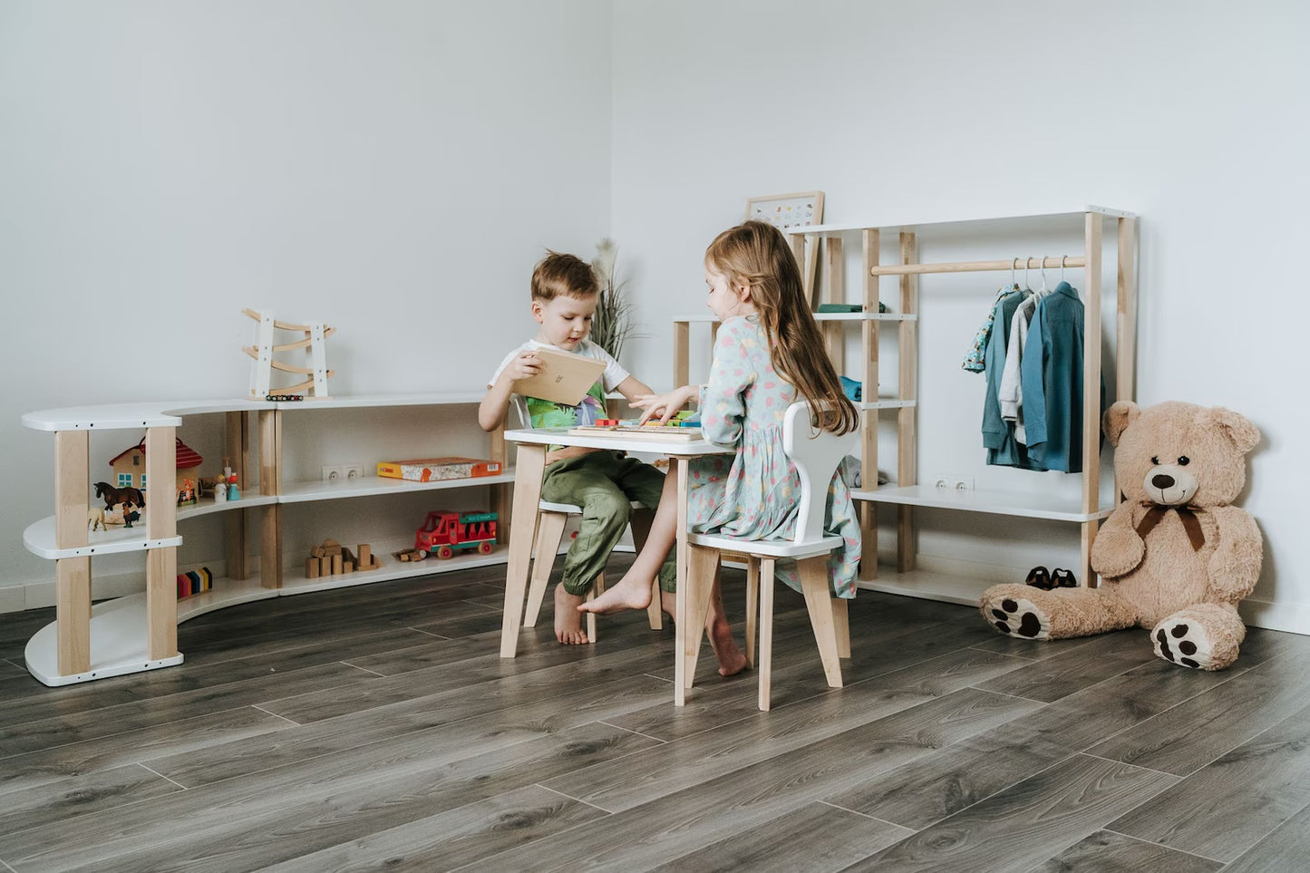 Ensemble table et chaises Montessori "Rita"