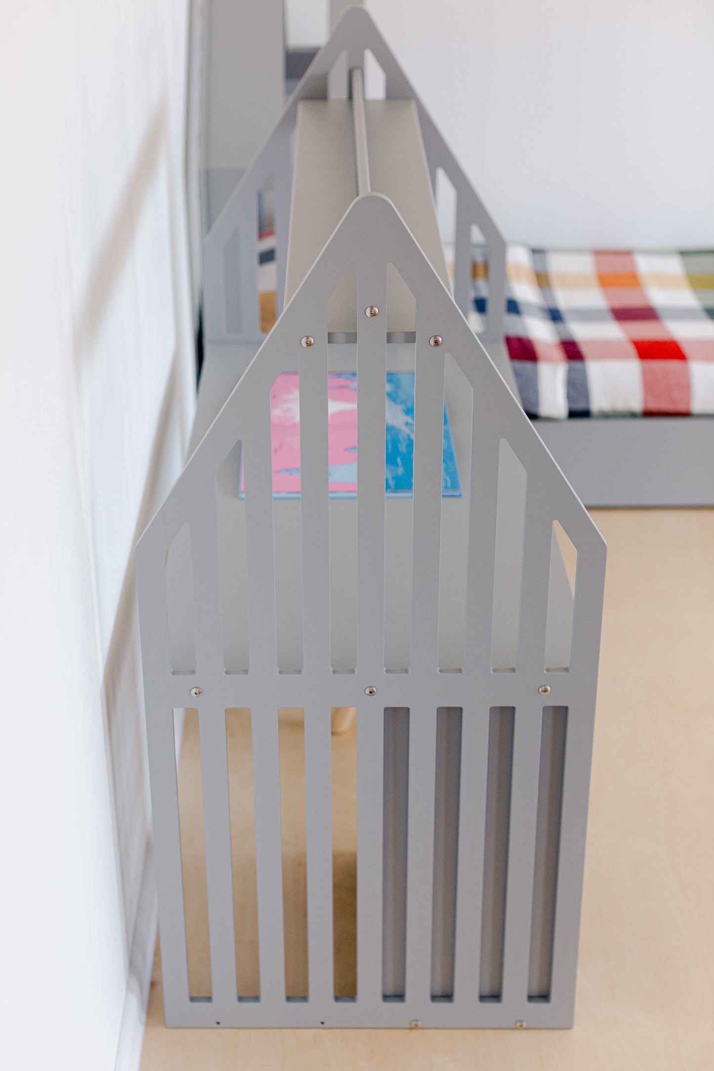 Bureau en forme de maison "Stripes" DUCKWOOD